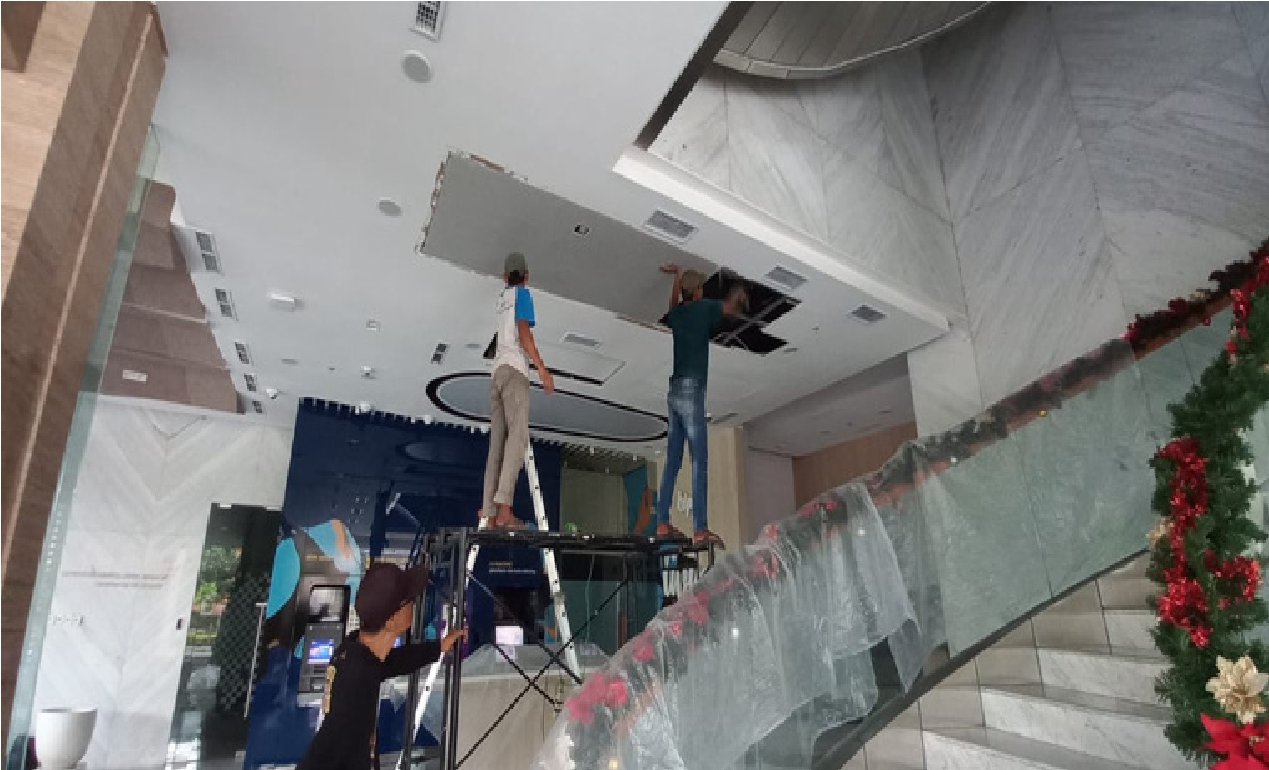 Menara Mandiri Surapati — view 3